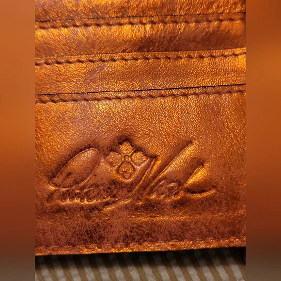 Patricia Nash New Wallet - Picture 7 of 10